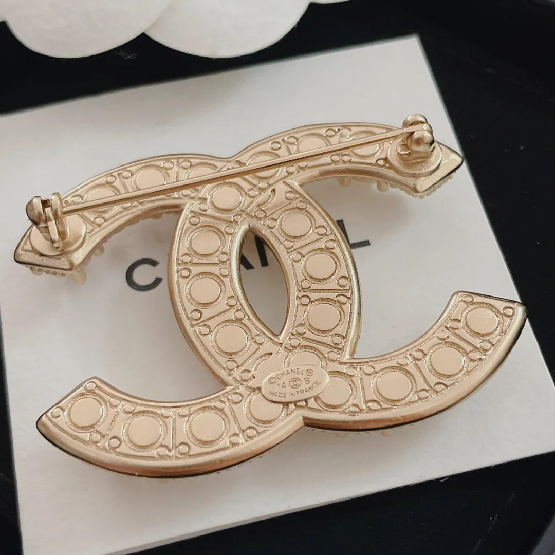 Broche CHANEL