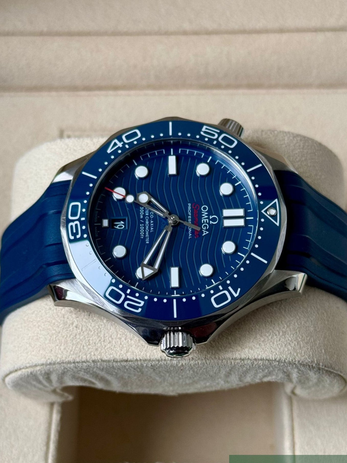 Omega Seamaster DR01180