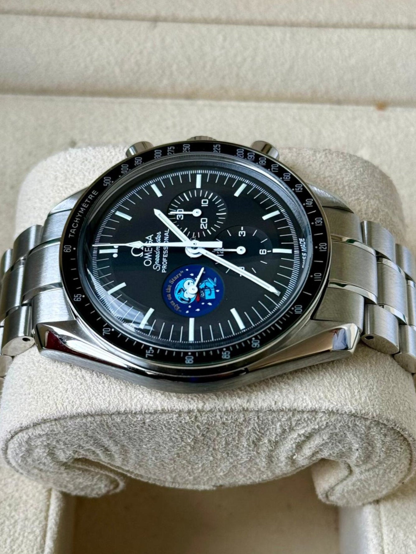 Omega Speedmaster snoopy