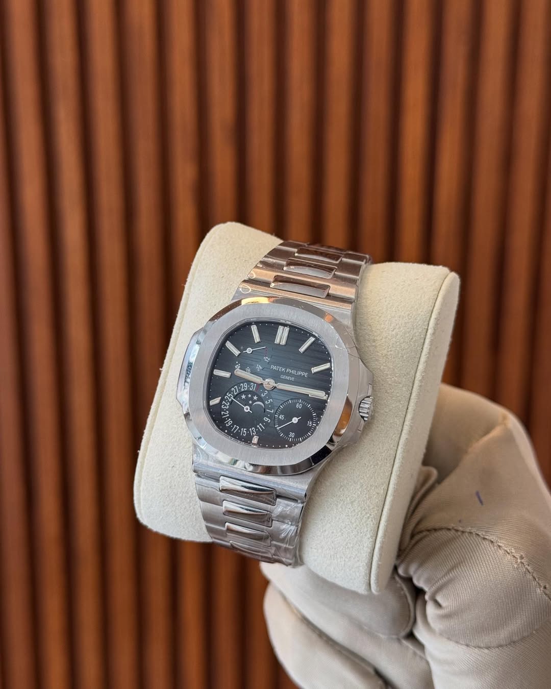 Nautilus 5712