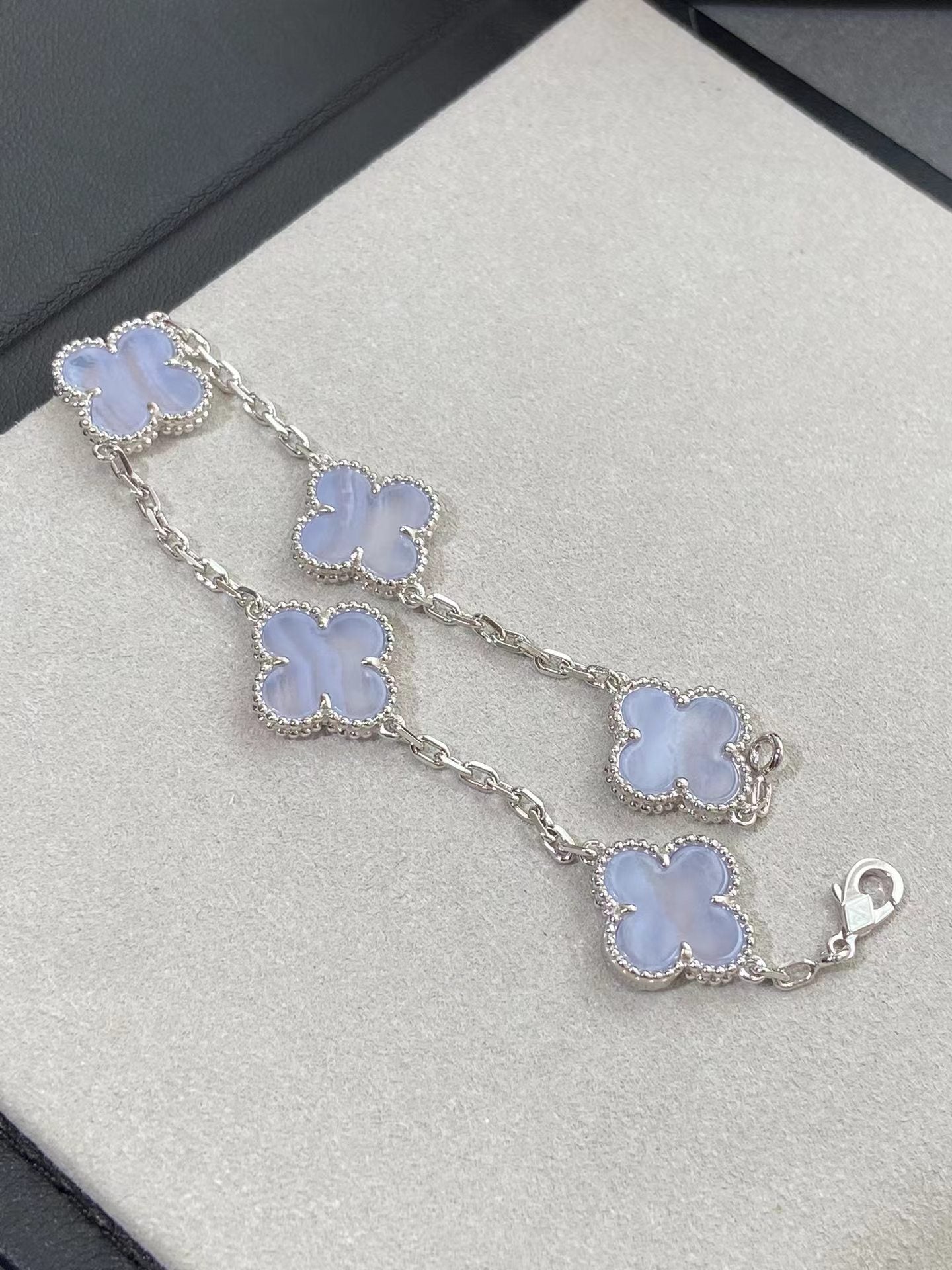 Gourmet Van Cleef & Arpels