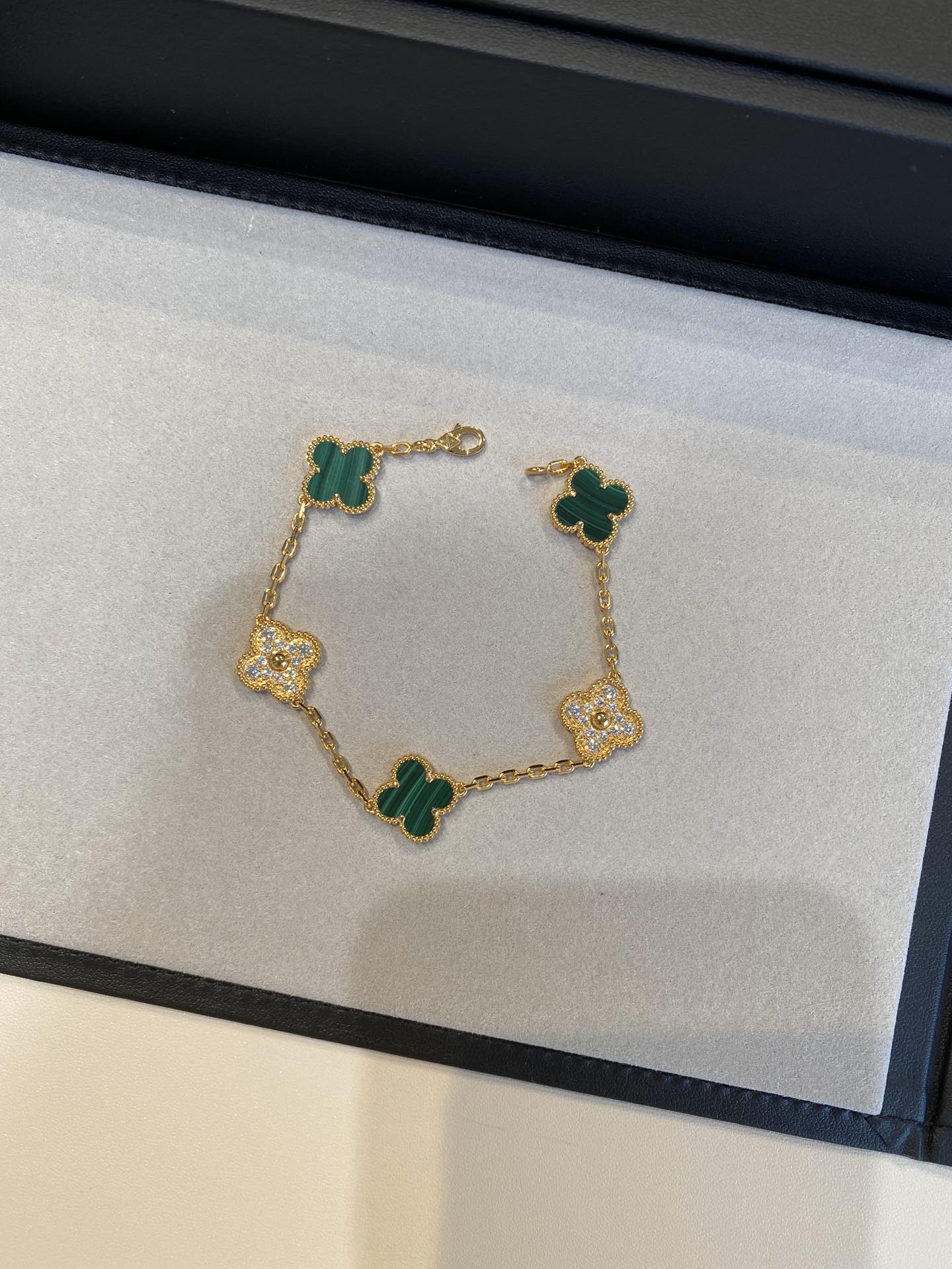 Gourmet Van Cleef & Arpels