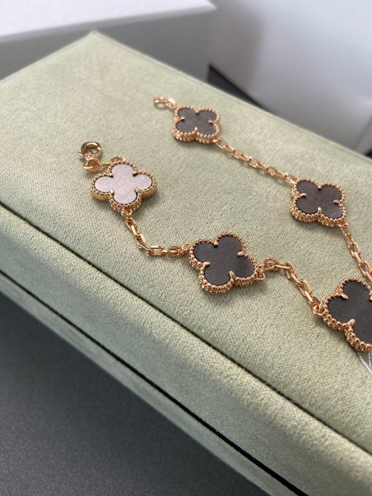 Gourmet Van Cleef & Arpels