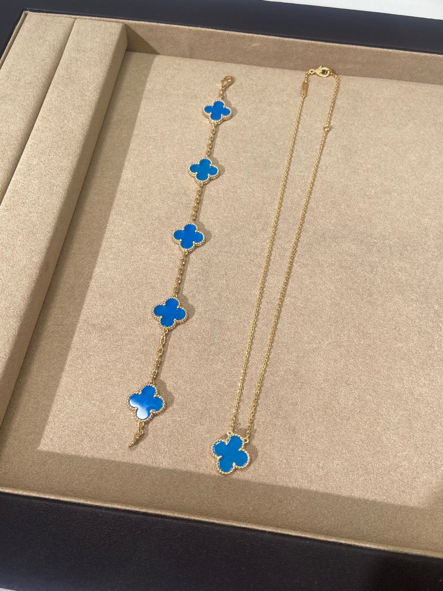 Ensemble VCA Collier + Gourmette