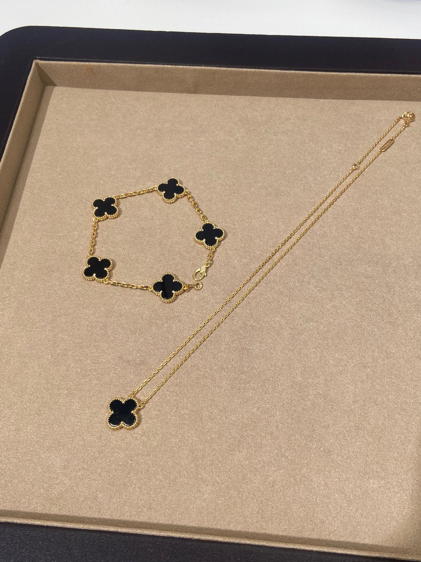 Ensemble VCA Collier + Gourmette