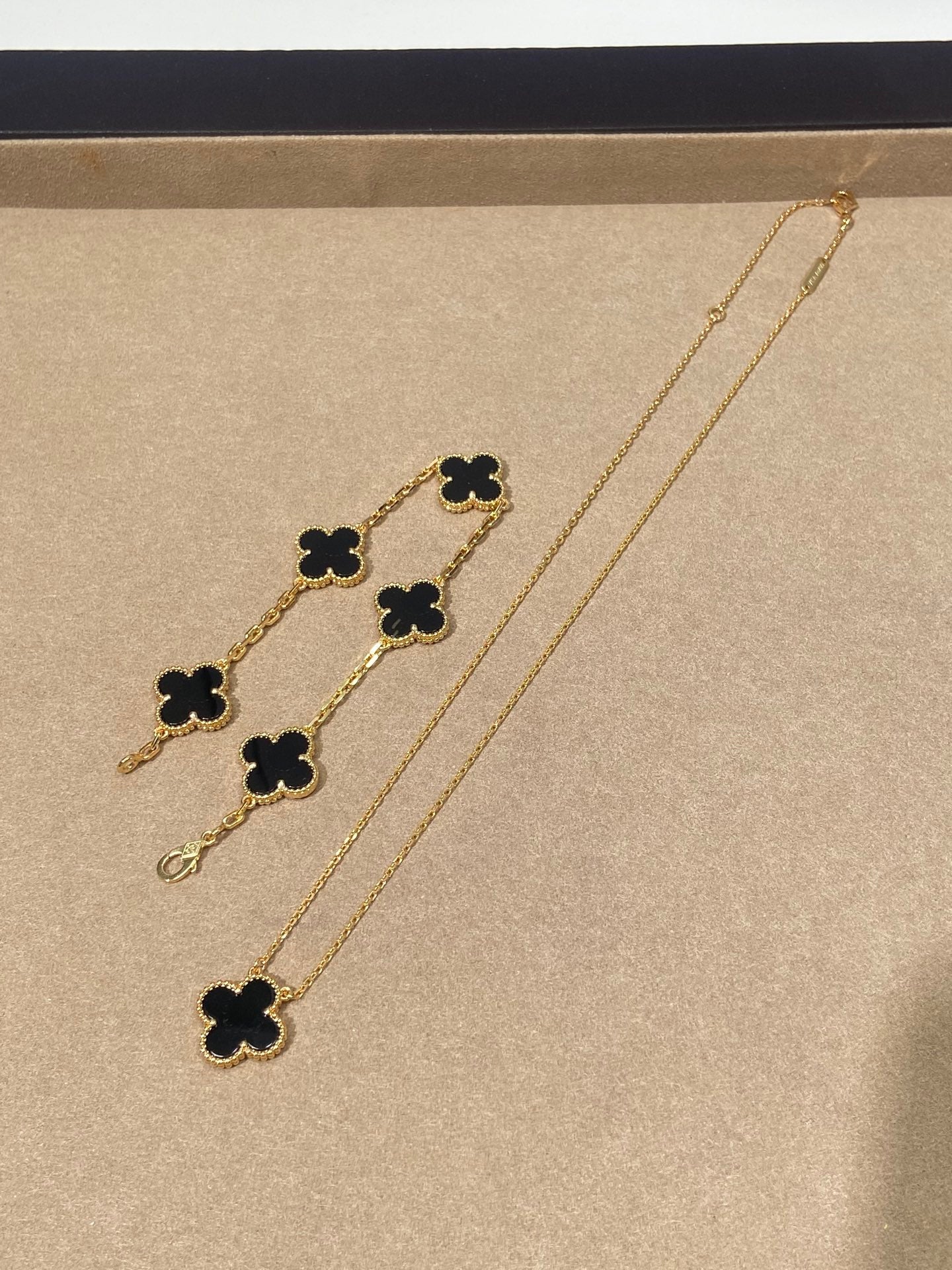 Ensemble VCA Collier + Gourmette