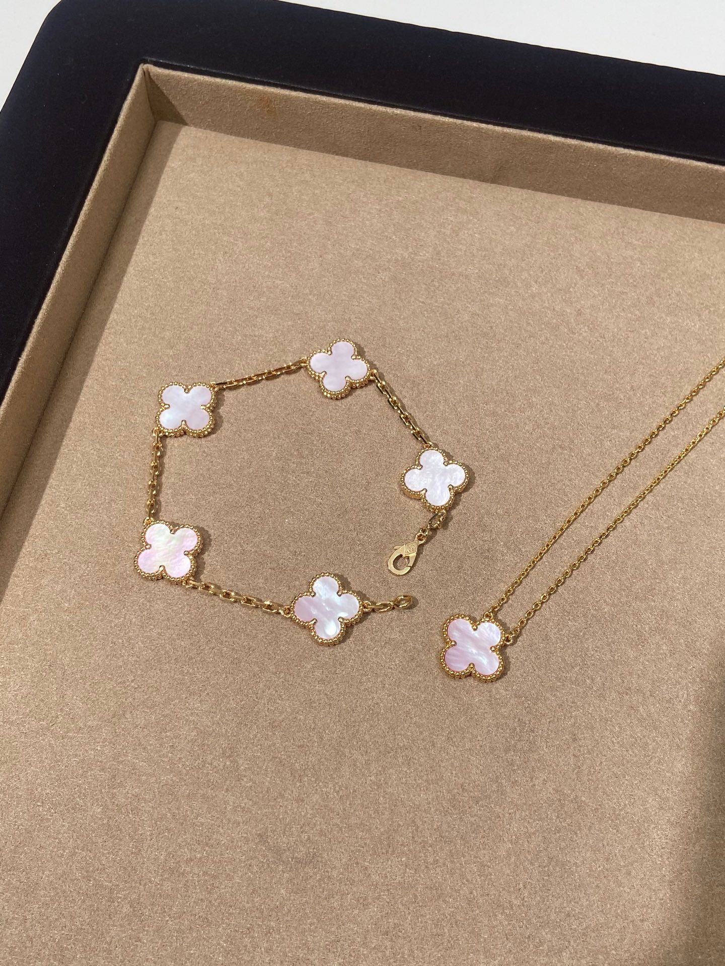 Ensemble VCA Collier + Gourmette
