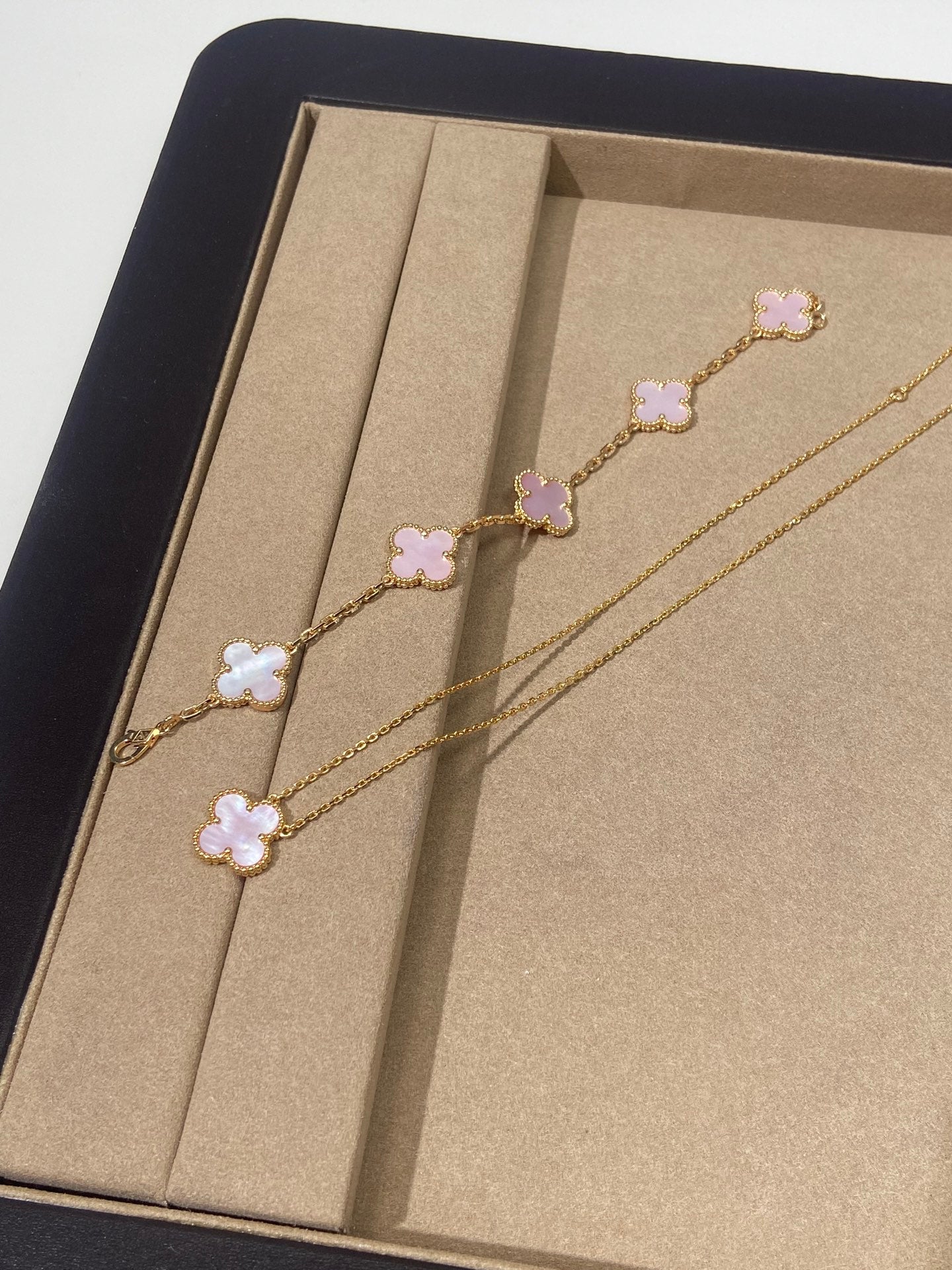 Ensemble VCA Collier + Gourmette