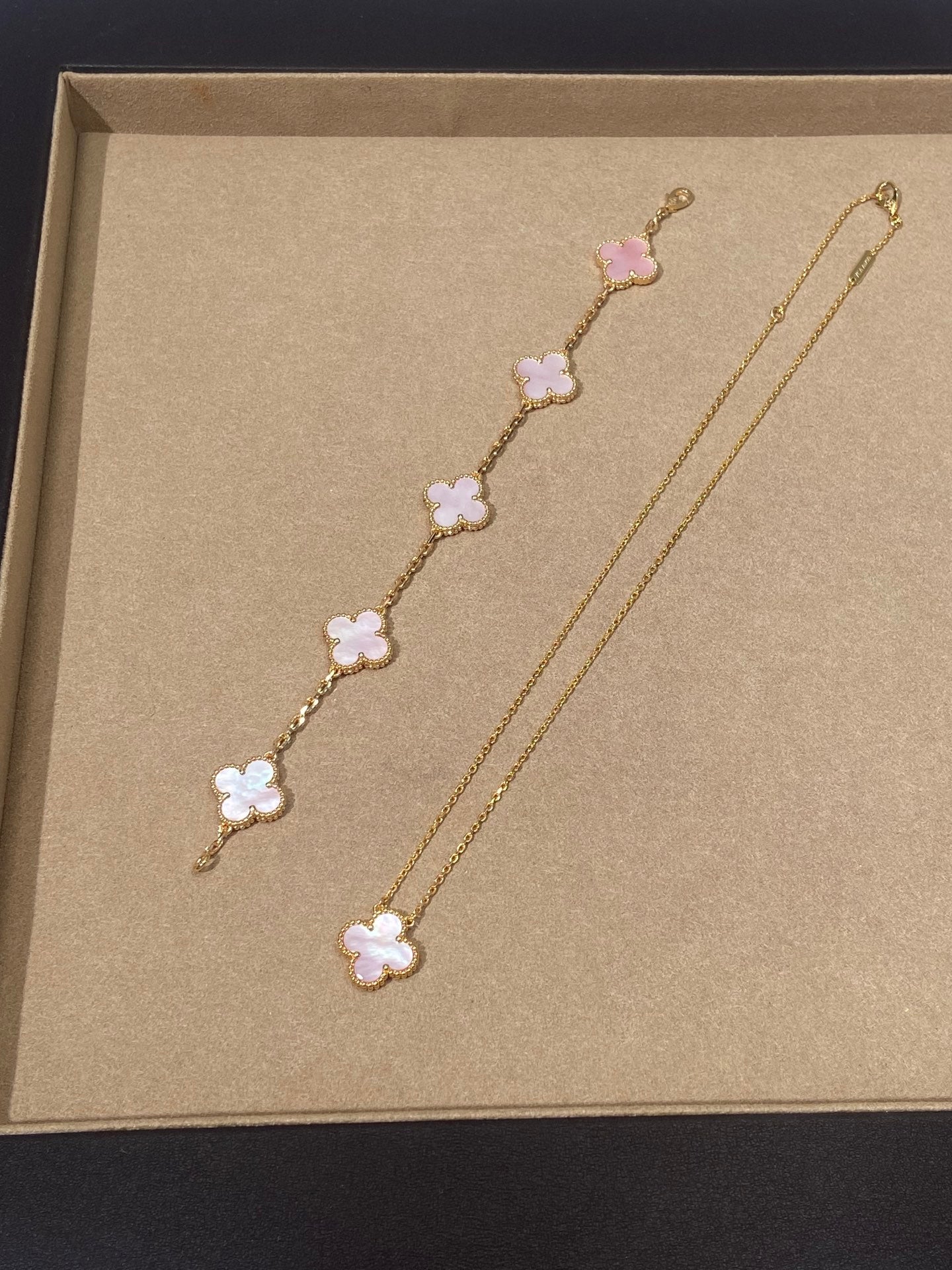 Ensemble VCA Collier + Gourmette
