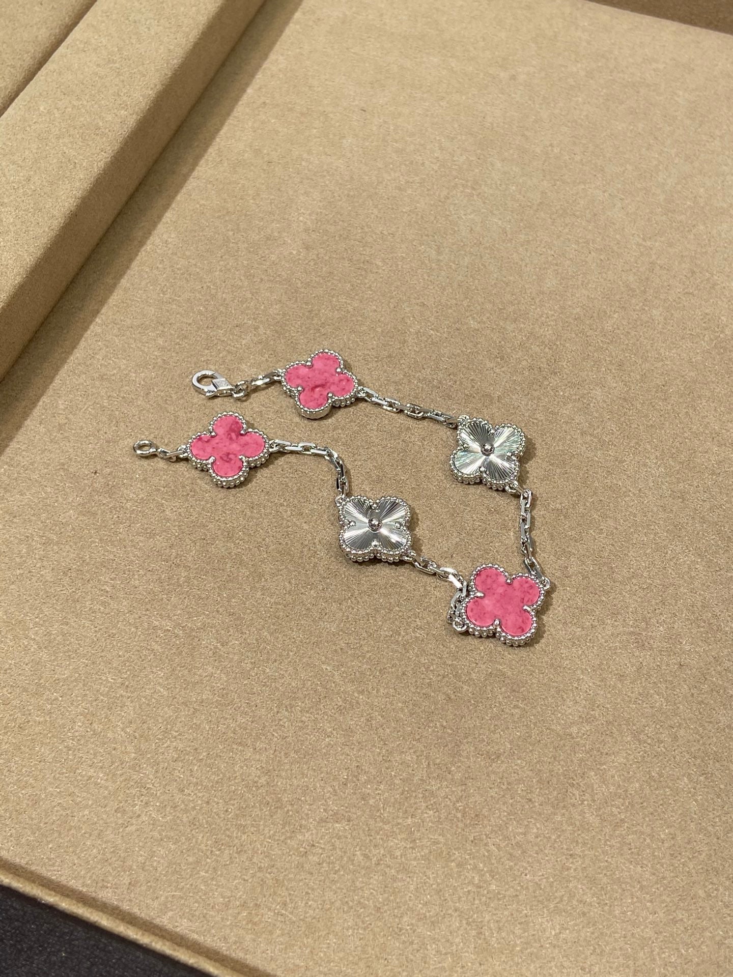Gourmet Van Cleef & Arpels