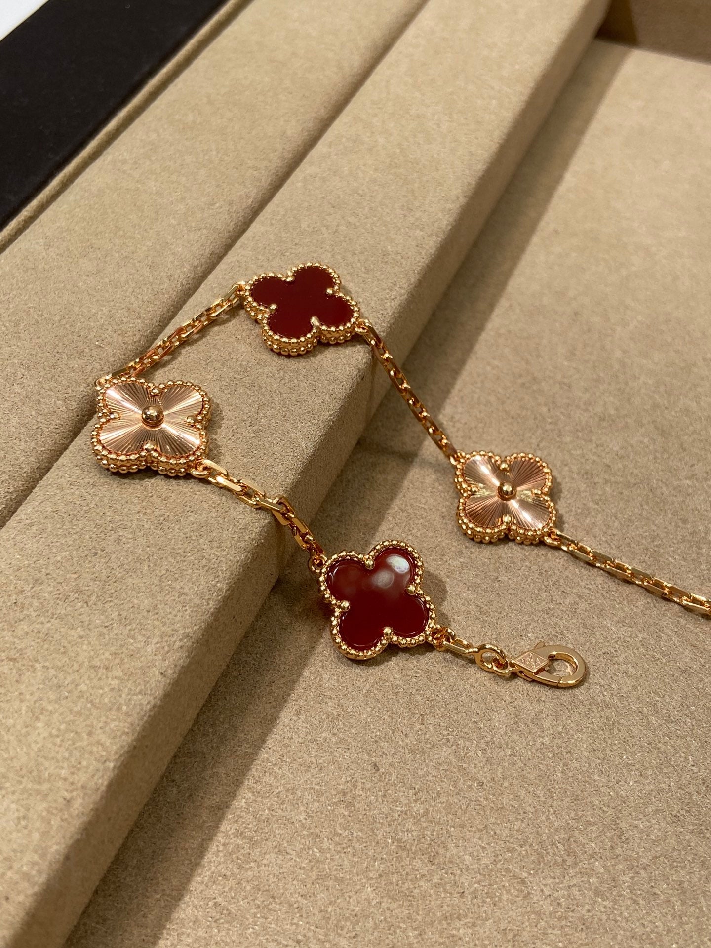 Gourmet Van Cleef & Arpels