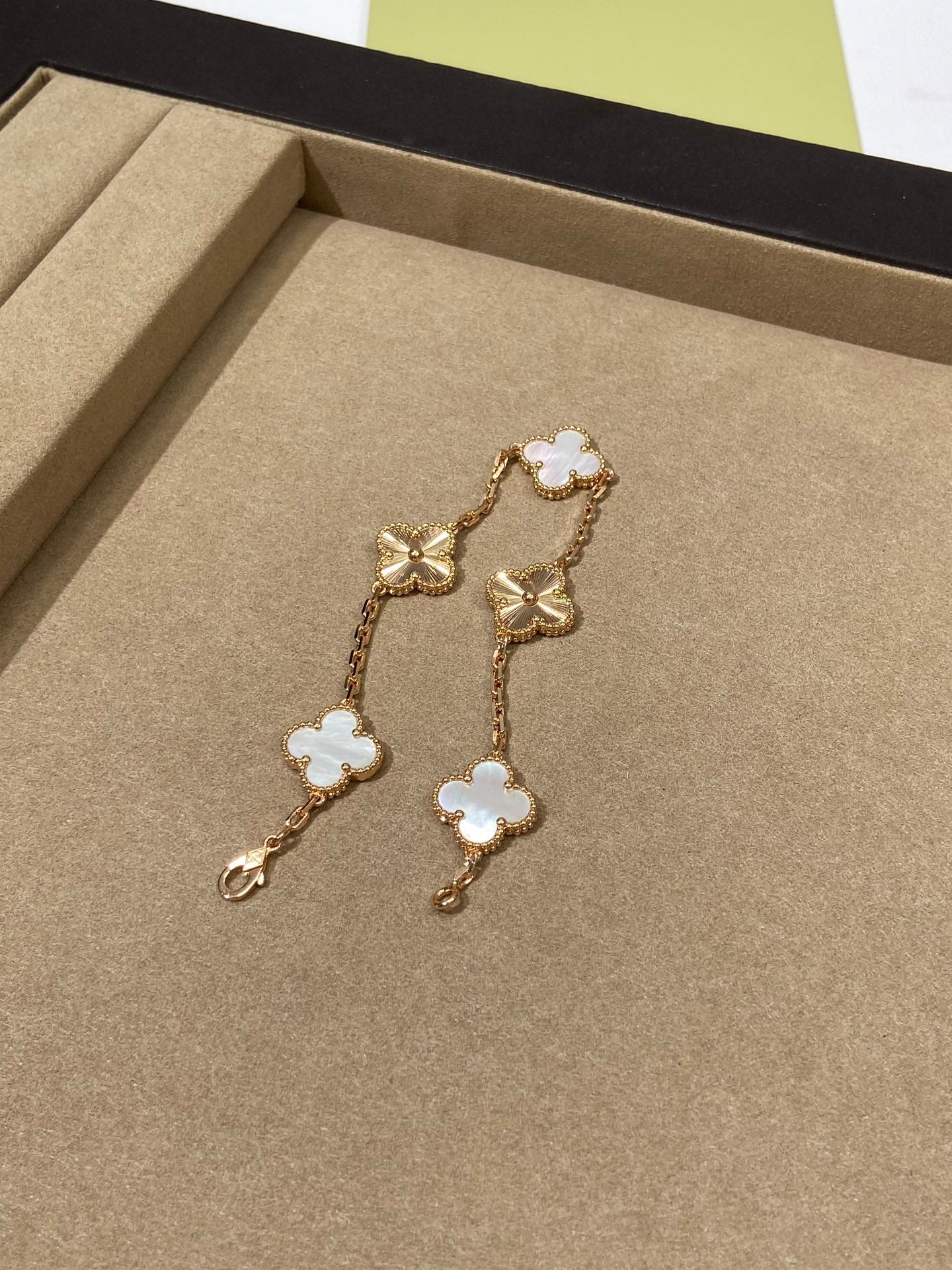 Gourmet Van Cleef & Arpels