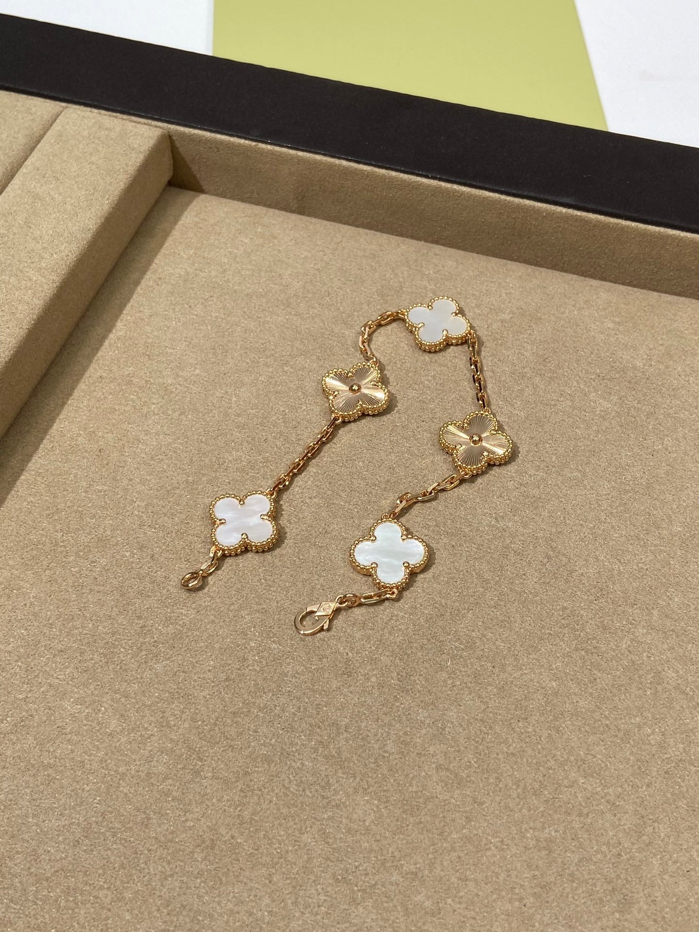 Gourmet Van Cleef & Arpels