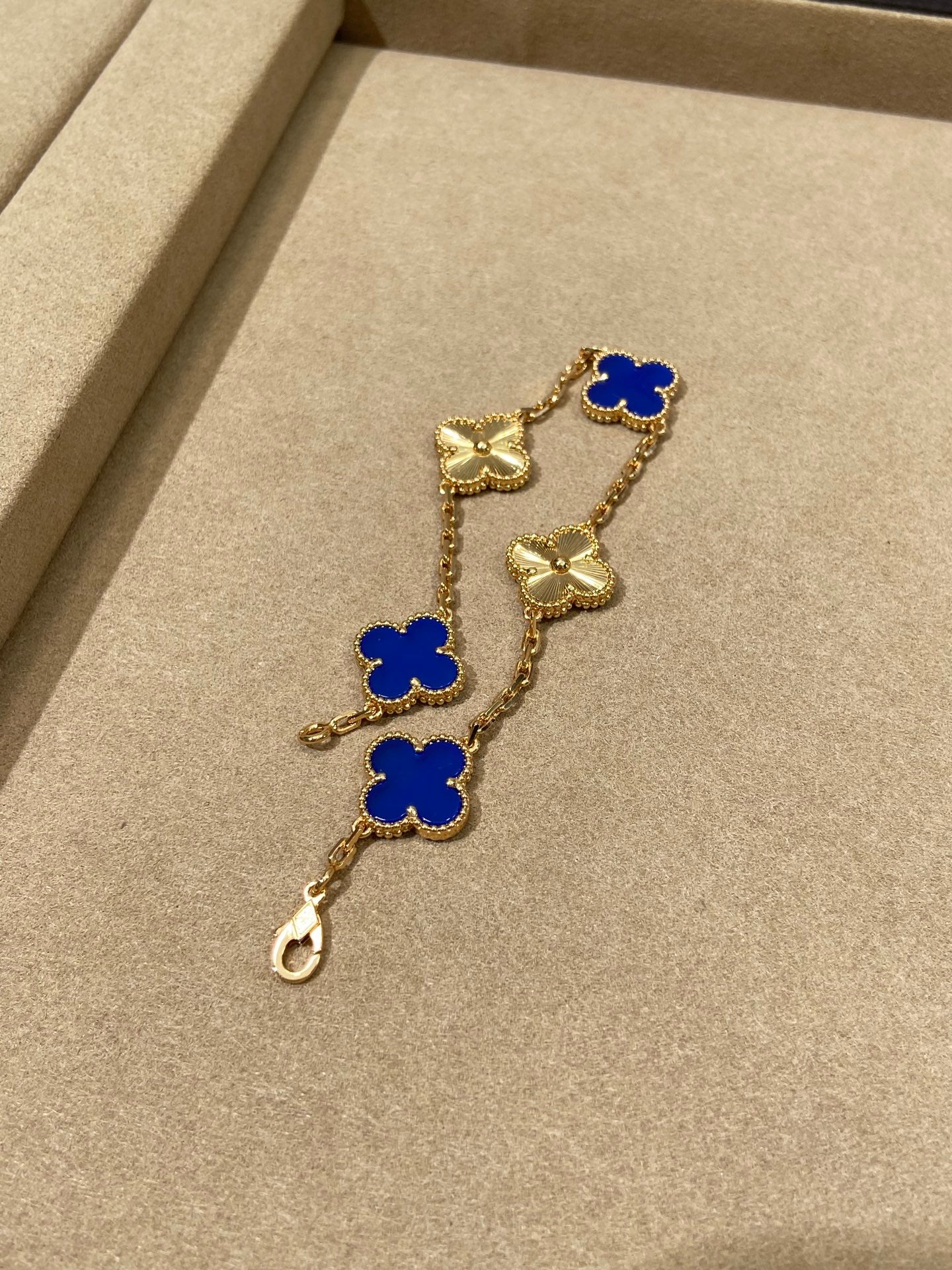 Gourmet Van Cleef & Arpels