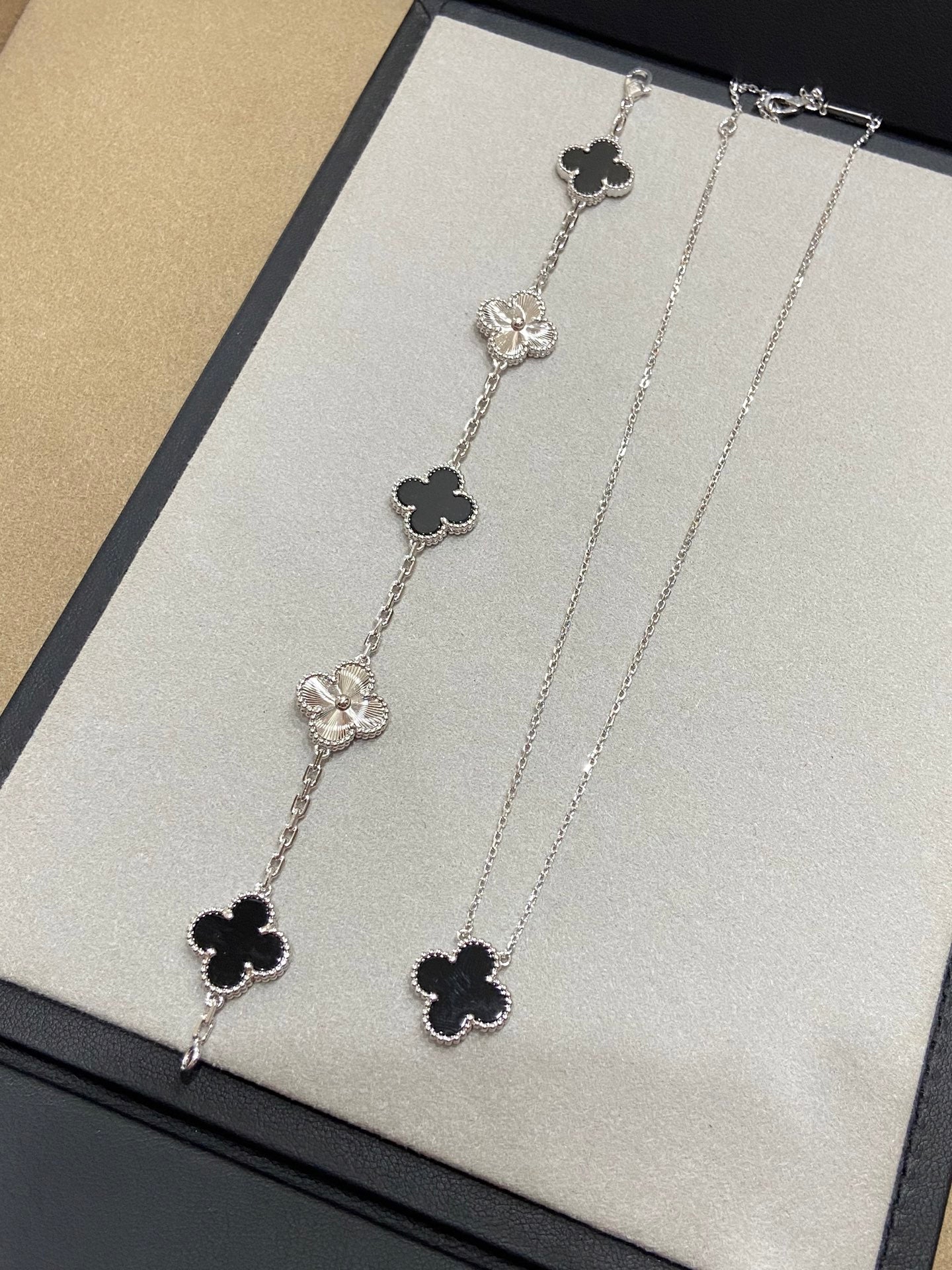 Ensemble VCA Collier + Gourmette