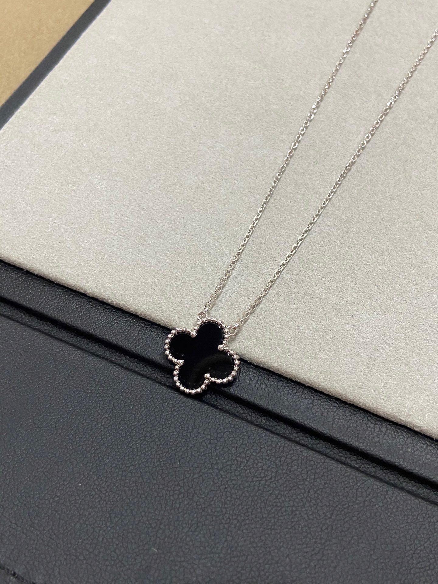 Ensemble VCA Collier + Gourmette