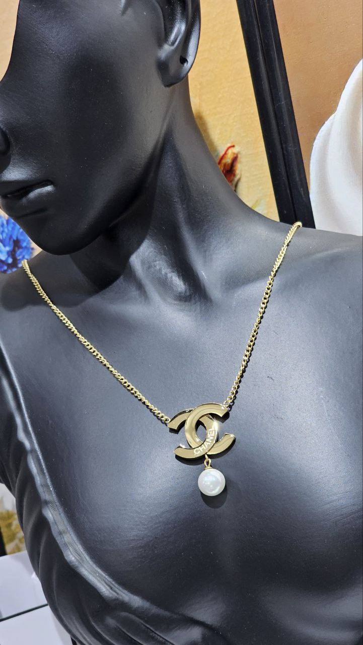Collier femme CHANEL