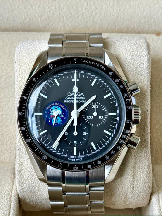 Omega Speedmaster snoopy