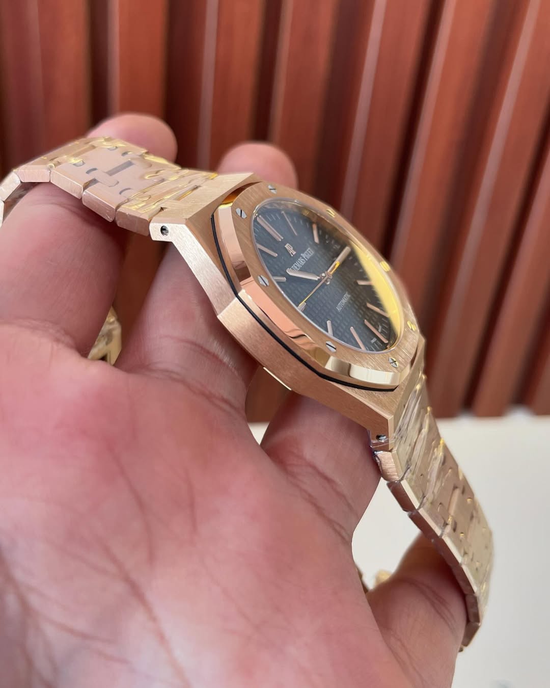 AP Royal Oak (15400 OR)