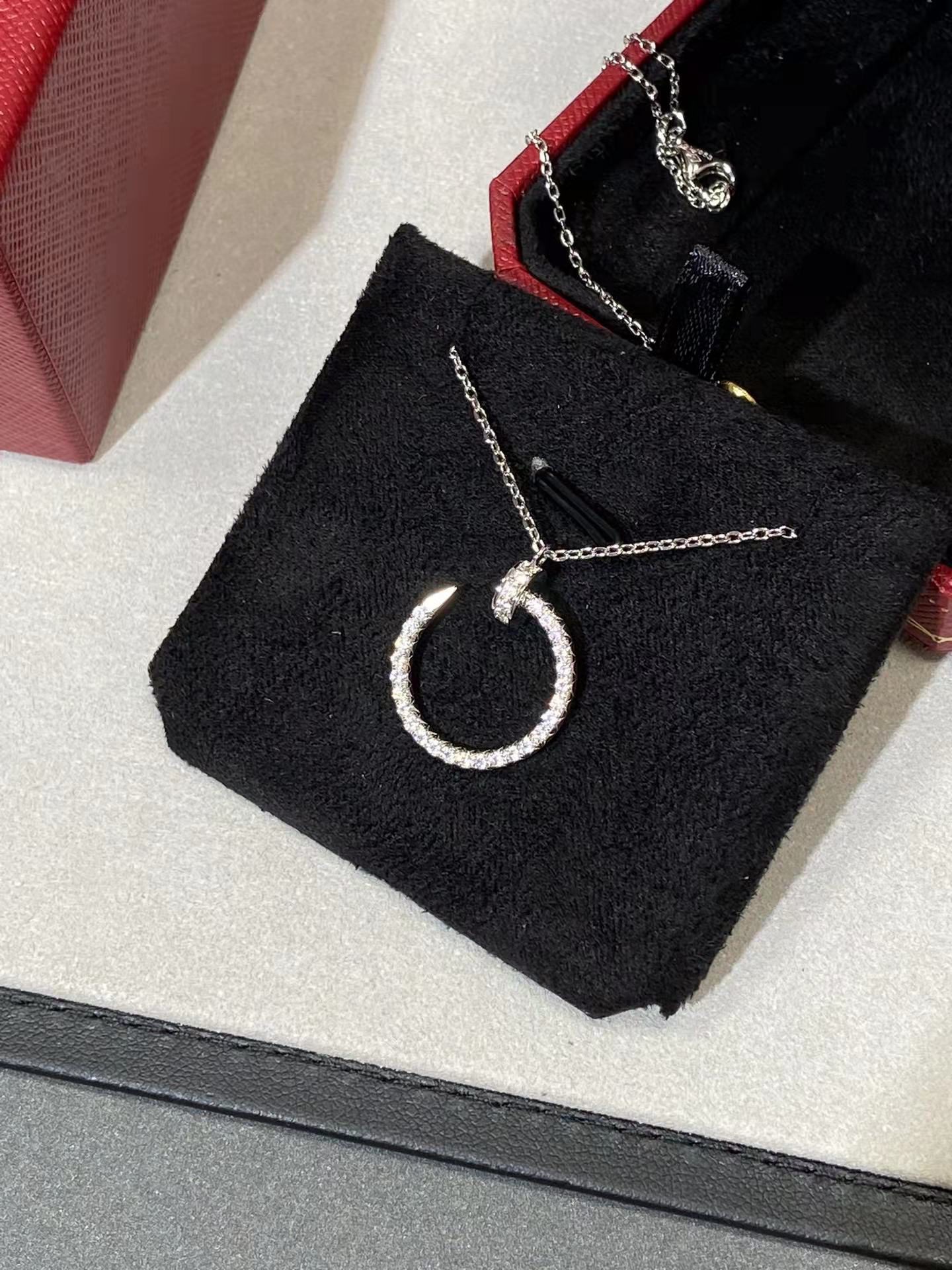 Collier Cartier – Juste un Clou Strass